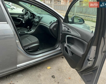 Серый Опель Инсигния, объемом двигателя 1.6 л и пробегом 155 тыс. км за 10100 $, фото 11 на Automoto.ua