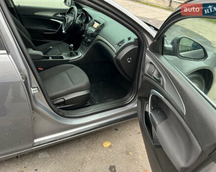 Серый Опель Инсигния, объемом двигателя 1.6 л и пробегом 155 тыс. км за 10100 $, фото 18 на Automoto.ua
