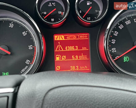 Серый Опель Инсигния, объемом двигателя 1.6 л и пробегом 155 тыс. км за 10300 $, фото 46 на Automoto.ua