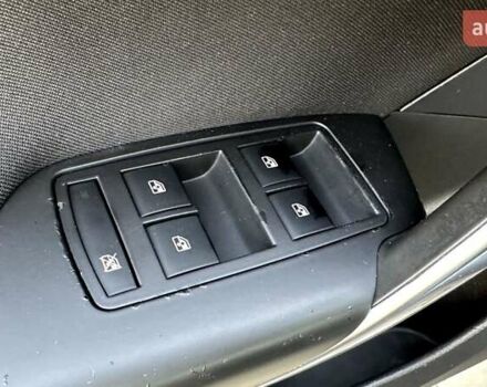 Серый Опель Инсигния, объемом двигателя 1.6 л и пробегом 131 тыс. км за 7700 $, фото 23 на Automoto.ua