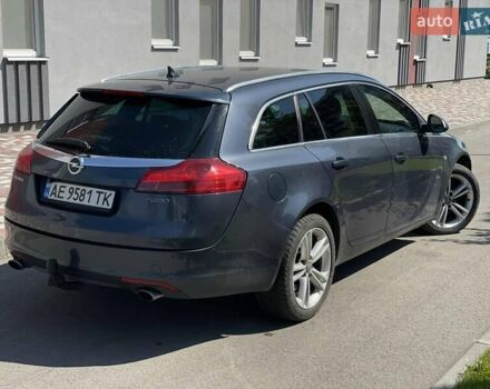 Сірий Опель Інсігнія, об'ємом двигуна 2 л та пробігом 240 тис. км за 7999 $, фото 3 на Automoto.ua