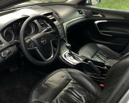 Серый Опель Инсигния, объемом двигателя 2 л и пробегом 299 тыс. км за 7500 $, фото 13 на Automoto.ua