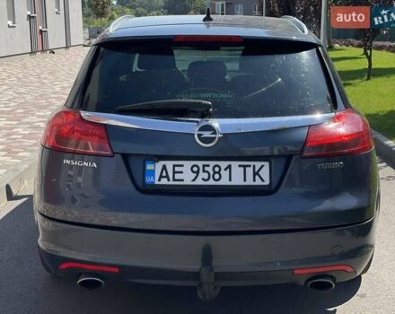 Сірий Опель Інсігнія, об'ємом двигуна 2 л та пробігом 240 тис. км за 7999 $, фото 4 на Automoto.ua