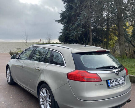 Серый Опель Инсигния, объемом двигателя 2 л и пробегом 299 тыс. км за 7500 $, фото 4 на Automoto.ua