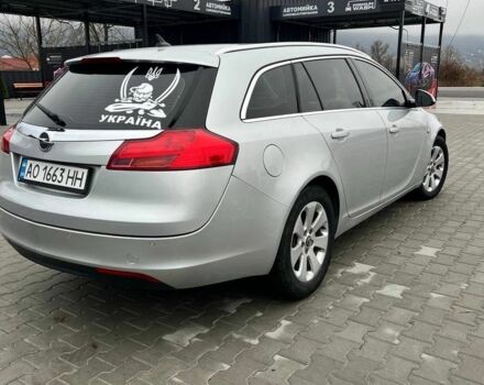 Серый Опель Инсигния, объемом двигателя 2 л и пробегом 220 тыс. км за 5999 $, фото 3 на Automoto.ua