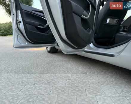 Серый Опель Инсигния, объемом двигателя 1.96 л и пробегом 355 тыс. км за 8000 $, фото 23 на Automoto.ua