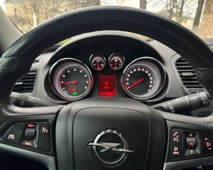 Серый Опель Инсигния, объемом двигателя 2 л и пробегом 210 тыс. км за 159 $, фото 8 на Automoto.ua