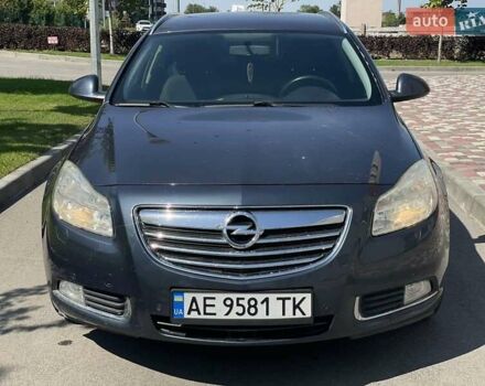 Сірий Опель Інсігнія, об'ємом двигуна 2 л та пробігом 240 тис. км за 7999 $, фото 1 на Automoto.ua