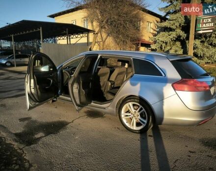 Серый Опель Инсигния, объемом двигателя 1.96 л и пробегом 295 тыс. км за 6500 $, фото 4 на Automoto.ua