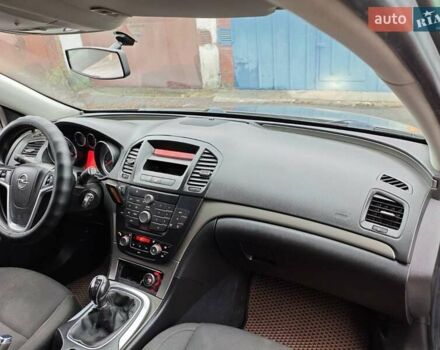 Серый Опель Инсигния, объемом двигателя 1.96 л и пробегом 298 тыс. км за 5900 $, фото 12 на Automoto.ua