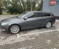 Серый Опель Инсигния, объемом двигателя 2 л и пробегом 303 тыс. км за 8300 $, фото 8 на Automoto.ua