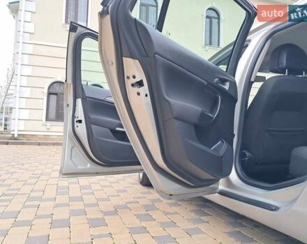 Серый Опель Инсигния, объемом двигателя 1.6 л и пробегом 244 тыс. км за 6500 $, фото 43 на Automoto.ua