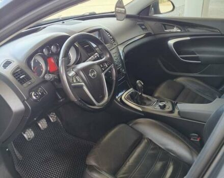 Серый Опель Инсигния, объемом двигателя 2 л и пробегом 228 тыс. км за 6100 $, фото 2 на Automoto.ua