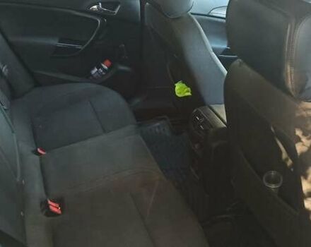 Серый Опель Инсигния, объемом двигателя 1.96 л и пробегом 300 тыс. км за 5700 $, фото 3 на Automoto.ua