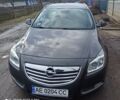 Серый Опель Инсигния, объемом двигателя 2 л и пробегом 185 тыс. км за 10500 $, фото 1 на Automoto.ua
