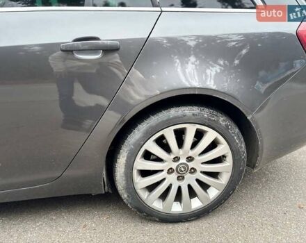 Серый Опель Инсигния, объемом двигателя 2 л и пробегом 400 тыс. км за 6000 $, фото 12 на Automoto.ua