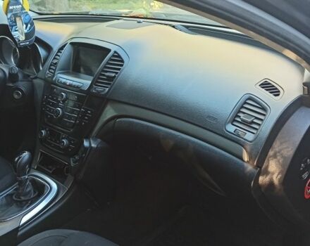 Опель Інсігнія 2009 у Кагарлыке на Automoto.ua Сірий Опель Інсігнія, об'ємом двигуна 2 л та пробігом 300 тис. км за 6500 $, фото 4 на Automoto.ua