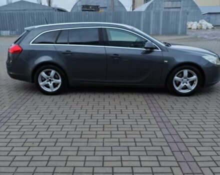 Серый Опель Инсигния, объемом двигателя 1.96 л и пробегом 298 тыс. км за 6300 $, фото 2 на Automoto.ua