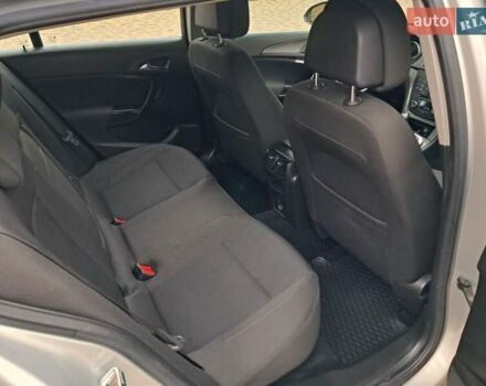 Серый Опель Инсигния, объемом двигателя 1.6 л и пробегом 244 тыс. км за 6500 $, фото 67 на Automoto.ua