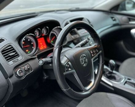 Серый Опель Инсигния, объемом двигателя 2 л и пробегом 275 тыс. км за 5199 $, фото 6 на Automoto.ua