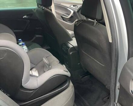 Серый Опель Инсигния, объемом двигателя 1.96 л и пробегом 297 тыс. км за 7400 $, фото 27 на Automoto.ua