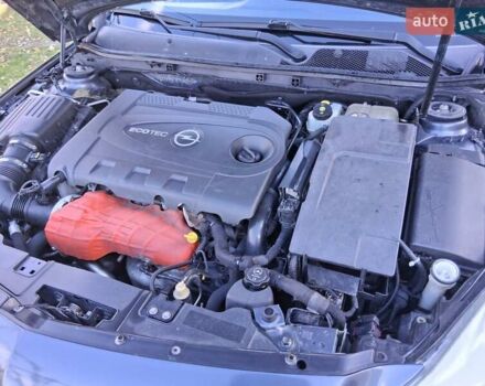 Опель Инсигния 2010 в Черновцах на Automoto.ua Серый Опель Инсигния, объемом двигателя 2 л и пробегом 320 тыс. км за 6500 $, фото 2 на Automoto.ua