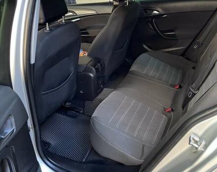 Серый Опель Инсигния, объемом двигателя 1.96 л и пробегом 295 тыс. км за 9200 $, фото 28 на Automoto.ua