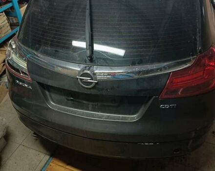 Серый Опель Инсигния, объемом двигателя 1.96 л и пробегом 190 тыс. км за 4000 $, фото 2 на Automoto.ua