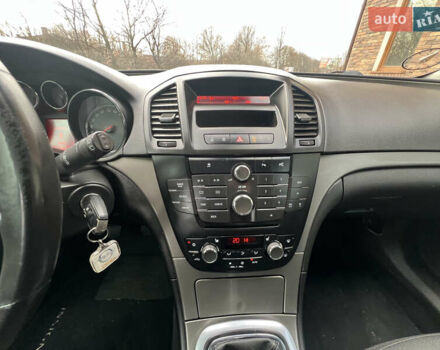 Сірий Опель Інсігнія, об'ємом двигуна 1.96 л та пробігом 244 тис. км за 6699 $, фото 37 на Automoto.ua