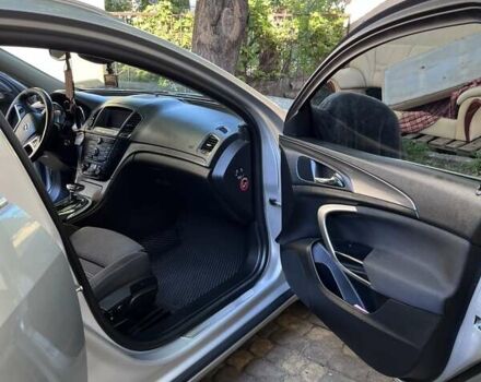 Серый Опель Инсигния, объемом двигателя 1.96 л и пробегом 295 тыс. км за 9200 $, фото 18 на Automoto.ua