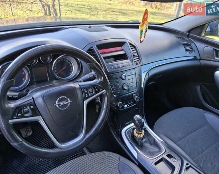 Опель Инсигния 2010 в Черновцах на Automoto.ua Серый Опель Инсигния, объемом двигателя 2 л и пробегом 320 тыс. км за 6500 $, фото 13 на Automoto.ua