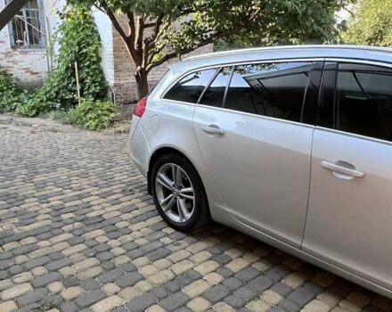 Серый Опель Инсигния, объемом двигателя 1.96 л и пробегом 295 тыс. км за 9200 $, фото 4 на Automoto.ua