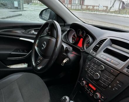 Серый Опель Инсигния, объемом двигателя 2 л и пробегом 275 тыс. км за 5199 $, фото 7 на Automoto.ua
