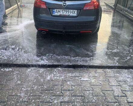 Серый Опель Инсигния, объемом двигателя 2 л и пробегом 263 тыс. км за 6400 $, фото 1 на Automoto.ua