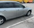 Сірий Опель Інсігнія, об'ємом двигуна 1.96 л та пробігом 300 тис. км за 6100 $, фото 3 на Automoto.ua