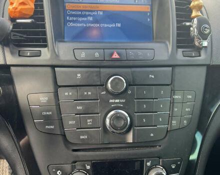 Сірий Опель Інсігнія, об'ємом двигуна 2 л та пробігом 260 тис. км за 8000 $, фото 13 на Automoto.ua