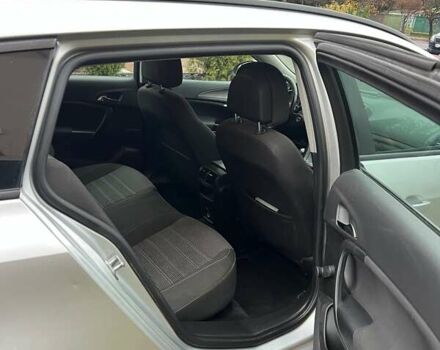 Сірий Опель Інсігнія, об'ємом двигуна 1.96 л та пробігом 297 тис. км за 5850 $, фото 9 на Automoto.ua