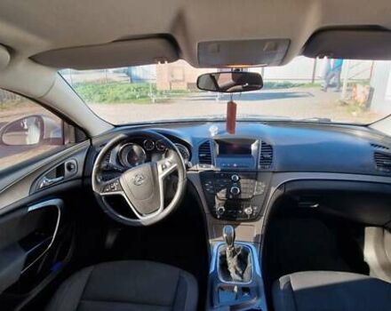 Серый Опель Инсигния, объемом двигателя 2 л и пробегом 292 тыс. км за 6700 $, фото 5 на Automoto.ua