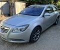 Сірий Опель Інсігнія, об'ємом двигуна 2 л та пробігом 250 тис. км за 9500 $, фото 1 на Automoto.ua