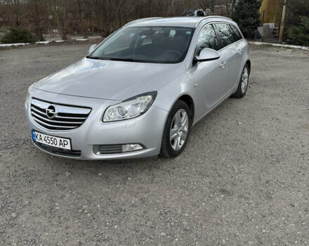 Серый Опель Инсигния, объемом двигателя 2 л и пробегом 260 тыс. км за 6700 $, фото 1 на Automoto.ua