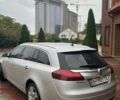 Сірий Опель Інсігнія, об'ємом двигуна 2 л та пробігом 160 тис. км за 8300 $, фото 2 на Automoto.ua