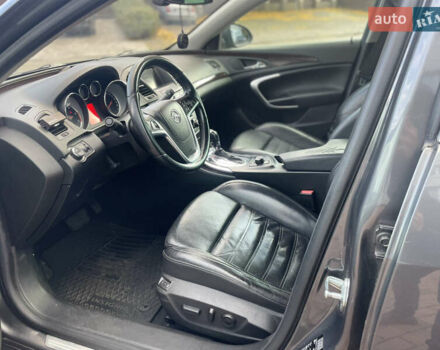 Серый Опель Инсигния, объемом двигателя 1.96 л и пробегом 300 тыс. км за 9200 $, фото 7 на Automoto.ua