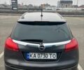 Серый Опель Инсигния, объемом двигателя 1.96 л и пробегом 315 тыс. км за 6600 $, фото 4 на Automoto.ua