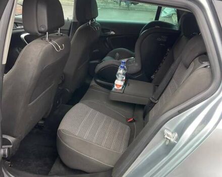 Серый Опель Инсигния, объемом двигателя 1.96 л и пробегом 297 тыс. км за 7400 $, фото 28 на Automoto.ua