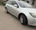 Сірий Опель Інсігнія, об'ємом двигуна 2 л та пробігом 340 тис. км за 6319 $, фото 2 на Automoto.ua