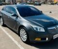 Серый Опель Инсигния, объемом двигателя 2 л и пробегом 330 тыс. км за 8800 $, фото 1 на Automoto.ua
