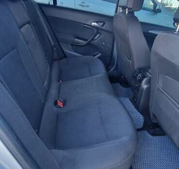 Серый Опель Инсигния, объемом двигателя 2 л и пробегом 292 тыс. км за 6700 $, фото 8 на Automoto.ua