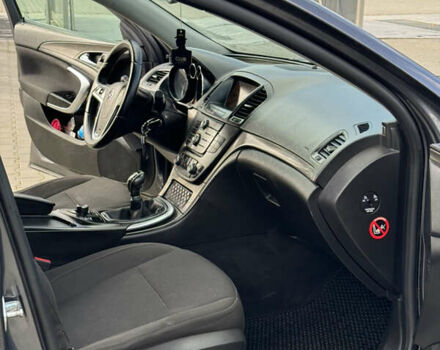 Опель Инсигния 2010 в Хмельницком на Automoto.ua Серый Опель Инсигния, объемом двигателя 1.96 л и пробегом 360 тыс. км за 5200 $, фото 13 на Automoto.ua