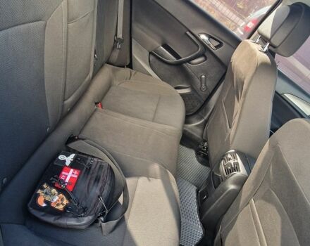 Серый Опель Инсигния, объемом двигателя 2 л и пробегом 293 тыс. км за 6200 $, фото 6 на Automoto.ua