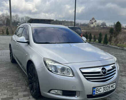 Сірий Опель Інсігнія, об'ємом двигуна 2 л та пробігом 260 тис. км за 8000 $, фото 3 на Automoto.ua